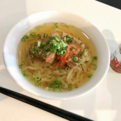 絶品？！手打ち沖縄そば作ります。月の第２火曜日のみ（※このサービスは2020年10月現在休止しています）。