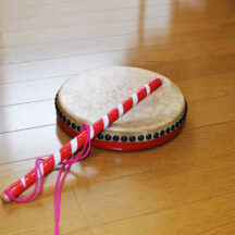 2021年7月4日、秋吉台の「芸術村フェスティバル」に、愛好会有志&ちょっちゅね〜が出演します。